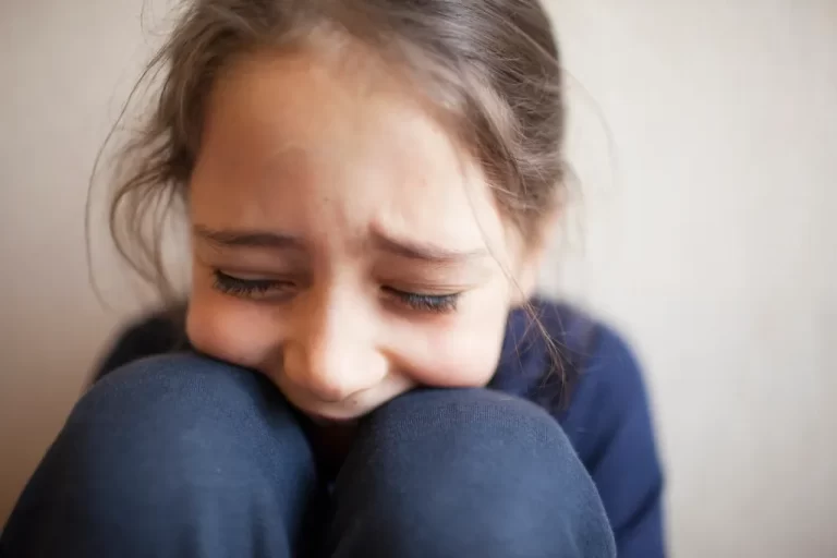 Uşaqlarda və Yeniyetmələrdə Təşviş Pozuntusu